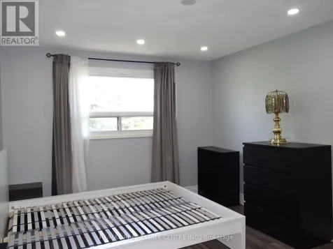 28 Rawling Crescent Brampton (heart Lake East) ON L6Z 1N8