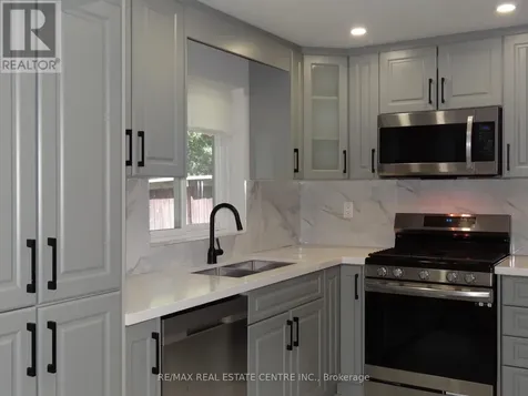 28 Rawling Crescent Brampton (heart Lake East) ON L6Z 1N8