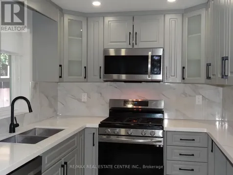 28 Rawling Crescent Brampton (heart Lake East) ON L6Z 1N8