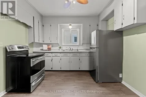 22 Denistoun Street Welland (broadway) ON L3C 1T9