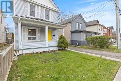 22 Denistoun Street Welland (broadway) ON L3C 1T9