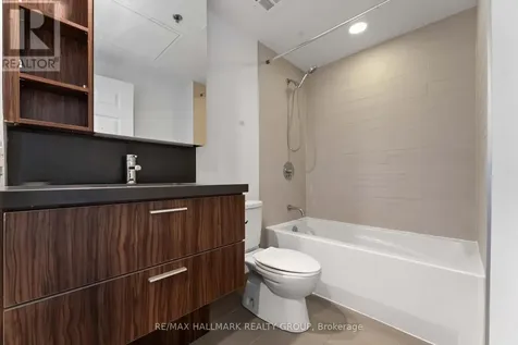 340 Mcleod Street Ottawa ON K2P 1A4