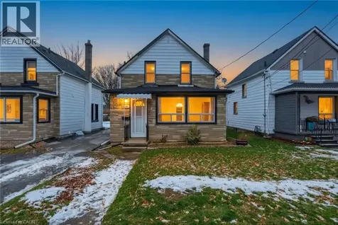 20 York Street Welland ON L3B 4A6