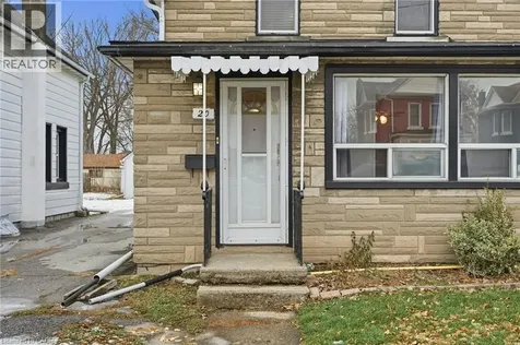 20 York Street Welland ON L3B 4A6