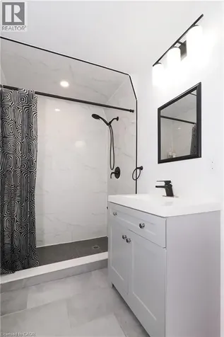 439 Twinleaf Street Waterloo ON N2V 0B7