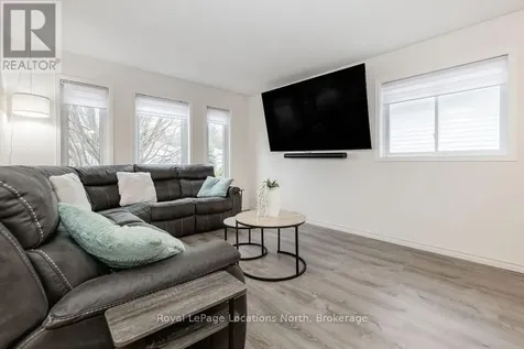 92 Glen Eton Road Wasaga Beach ON L9Z 1E8