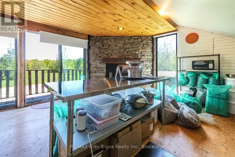 127 Crawford Drive South Bruce Peninsula ON N0H 2T0