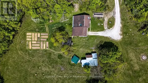 127 Crawford Drive South Bruce Peninsula ON N0H 2T0