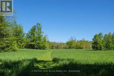 127 Crawford Drive South Bruce Peninsula ON N0H 2T0