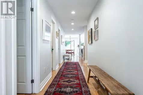 98 Abraham Drive Stratford ON N5A 8B1