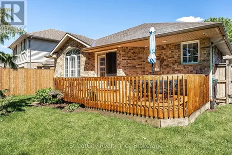 98 Abraham Drive Stratford ON N5A 8B1