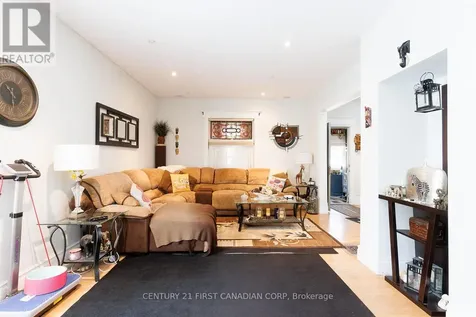 61 Alma Street St. Thomas ON N5P 3A9