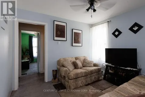 61 Alma Street St. Thomas ON N5P 3A9