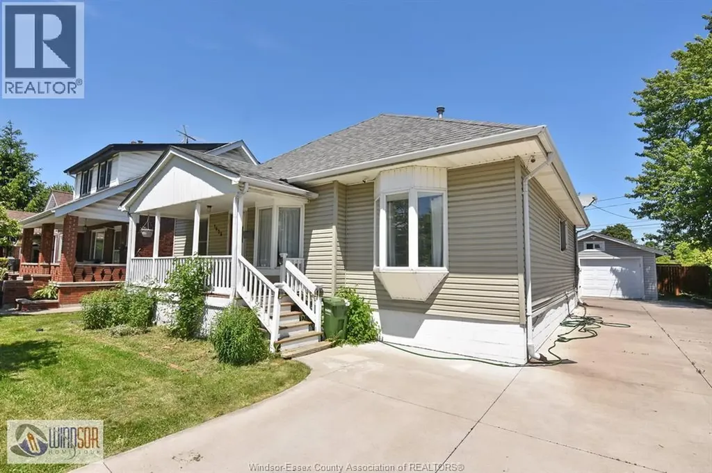 1628 Moy Avenue Windsor ON N8X 3J8
