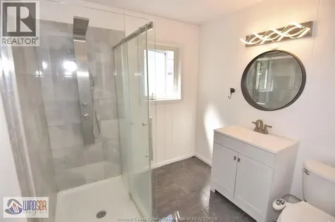 1628 Moy Avenue Windsor ON N8X 3J8
