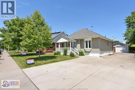 1628 Moy Avenue Windsor ON N8X 3J8