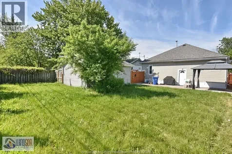 1628 Moy Avenue Windsor ON N8X 3J8