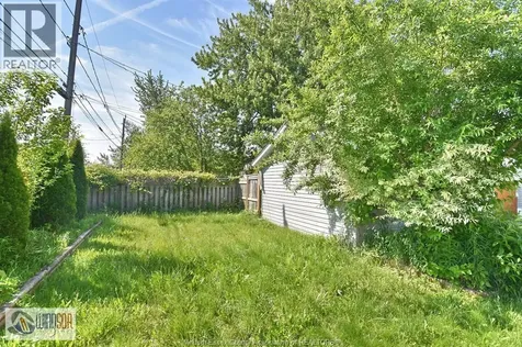 1628 Moy Avenue Windsor ON N8X 3J8
