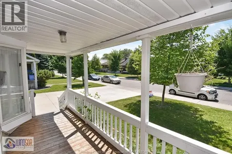 1628 Moy Avenue Windsor ON N8X 3J8