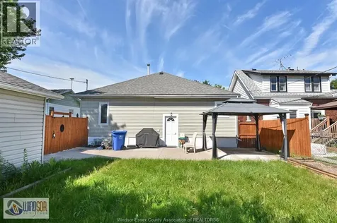 1628 Moy Avenue Windsor ON N8X 3J8