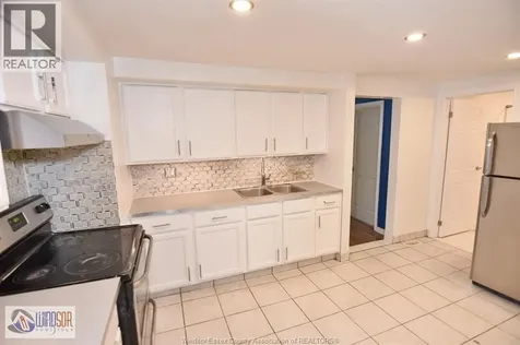 1628 Moy Avenue Windsor ON N8X 3J8