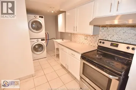 1628 Moy Avenue Windsor ON N8X 3J8