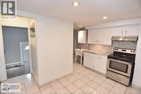 1628 Moy Avenue Windsor ON N8X 3J8