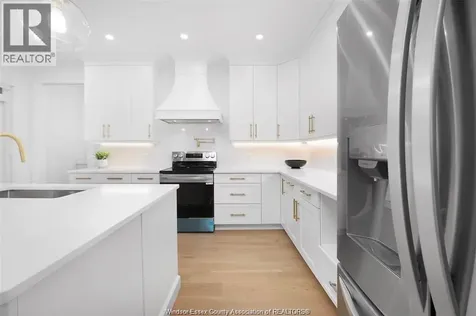 3851 Ronald Avenue Windsor ON N9G 1N2