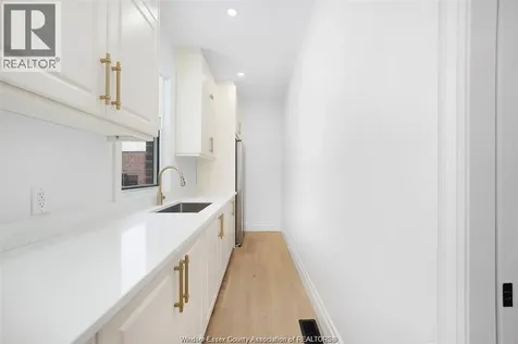 3851 Ronald Avenue Windsor ON N9G 1N2