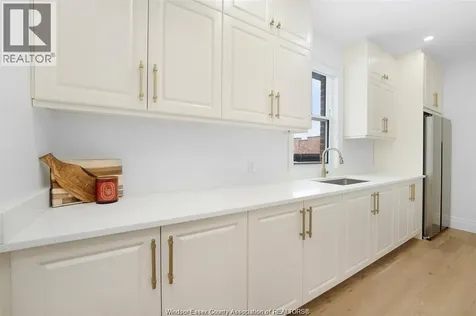 3851 Ronald Avenue Windsor ON N9G 1N2
