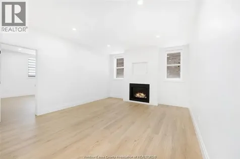 3851 Ronald Avenue Windsor ON N9G 1N2