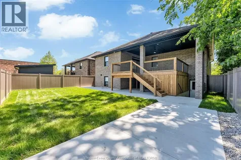 3851 Ronald Avenue Windsor ON N9G 1N2