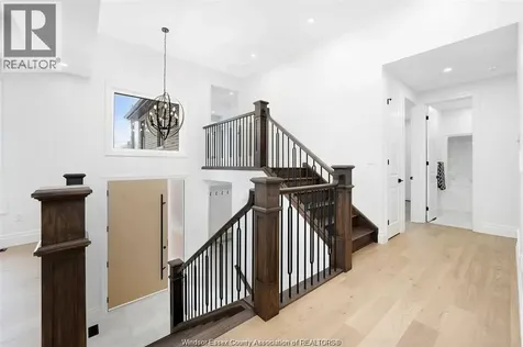 3851 Ronald Avenue Windsor ON N9G 1N2