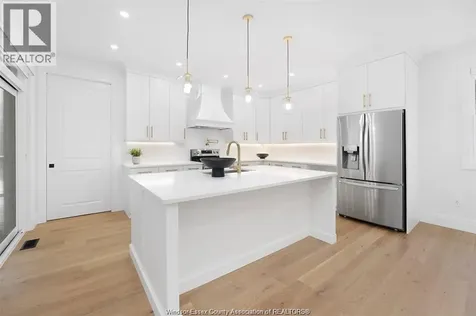 3851 Ronald Avenue Windsor ON N9G 1N2