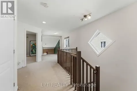321 Kingbrook Drive Ottawa ON K2M 0G1