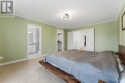 321 Kingbrook Drive Ottawa ON K2M 0G1