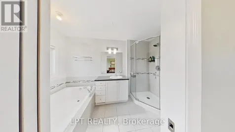 321 Kingbrook Drive Ottawa ON K2M 0G1