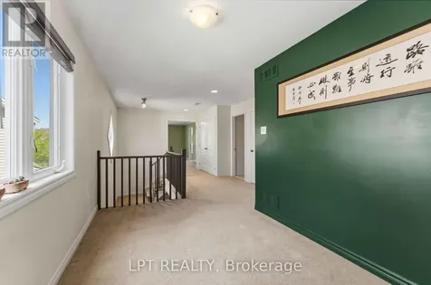 321 Kingbrook Drive Ottawa ON K2M 0G1