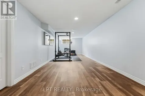 321 Kingbrook Drive Ottawa ON K2M 0G1