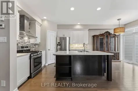 321 Kingbrook Drive Ottawa ON K2M 0G1