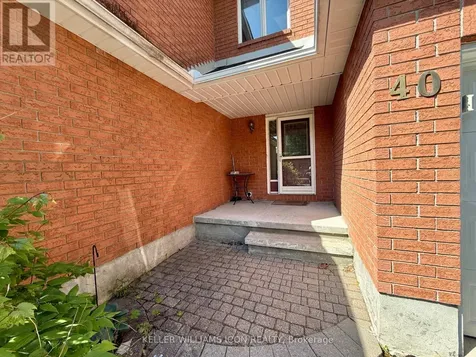 40 Thornbury Crescent Ottawa ON K2G 6C5