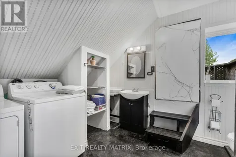 235-237 Guigues Avenue Ottawa ON K1N 5J3