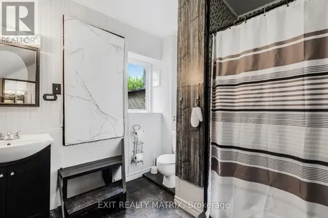235-237 Guigues Avenue Ottawa ON K1N 5J3