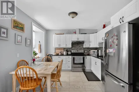 212-224 St Lawrence Street Merrickville-wolford ON K0G 1N0