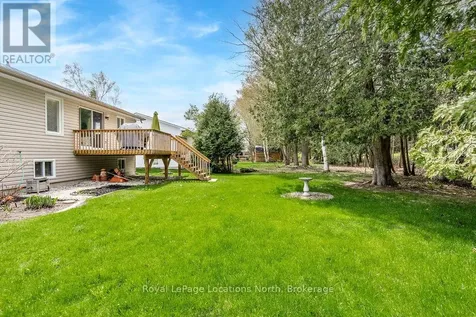 40 Fairway Crescent Wasaga Beach ON L9Z 1B8