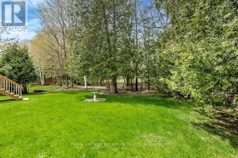 40 Fairway Crescent Wasaga Beach ON L9Z 1B8