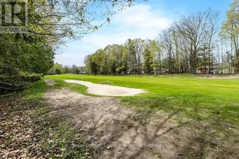 40 Fairway Crescent Wasaga Beach ON L9Z 1B8