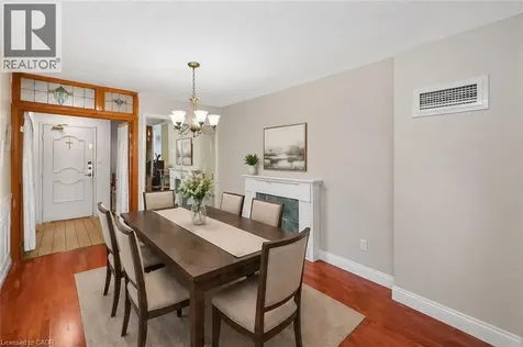 1425 Ghent Avenue Burlington ON L7S 1X5
