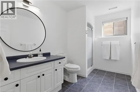 5 Bradbury Crescent Paris ON N3L 4E1