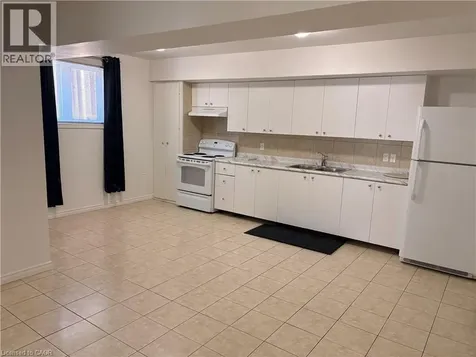 922 West 5th Street Hamilton ON L9C 3R7